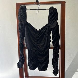 Reformation Esra Queen Anne Neck Top in Black sz. Medium